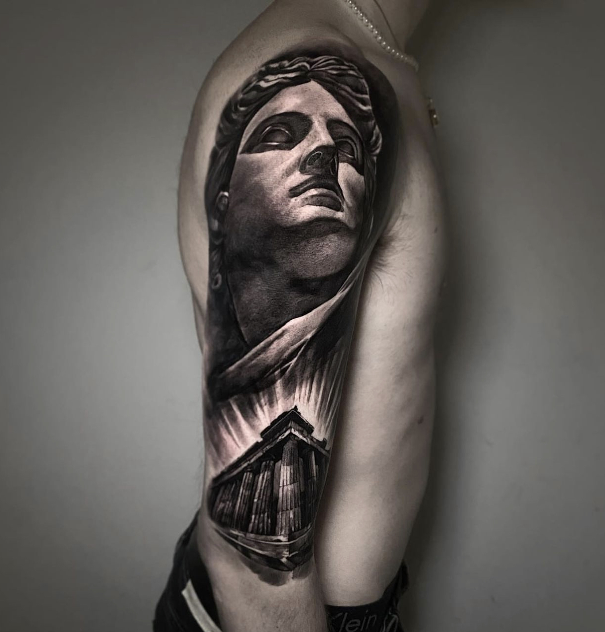 Guest Artist Christopher Slapsin