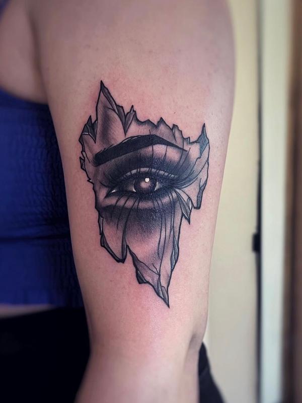 Eye