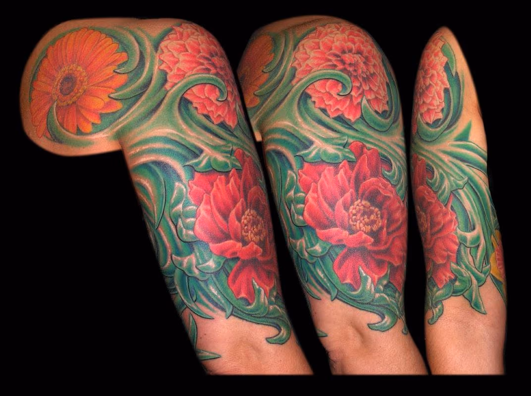 Gerber Daisy, Dahlai,Peony and Daffodils Floral Sleeve