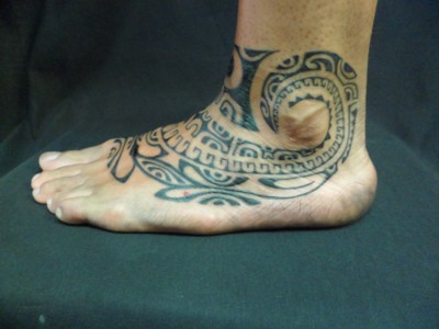 Polynesian foot outside
