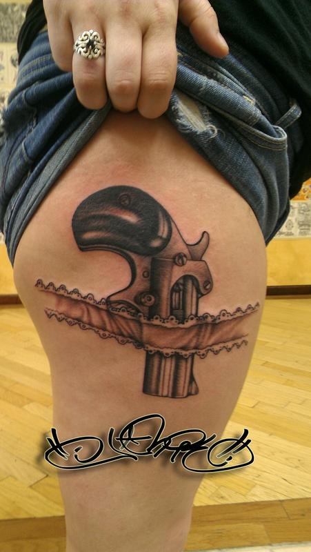 Garter Gun