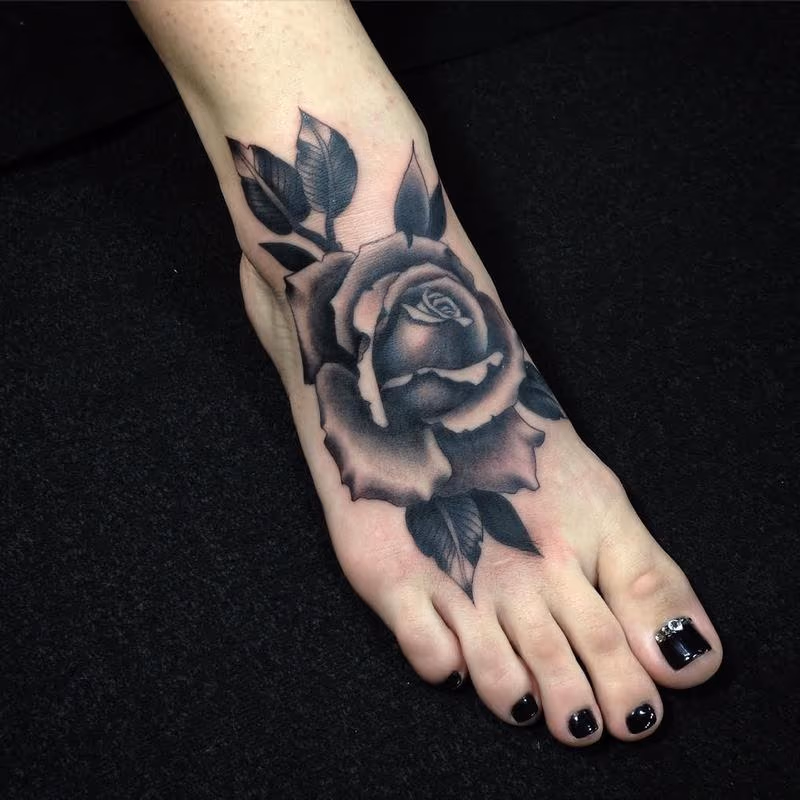 Black and Gray Rose