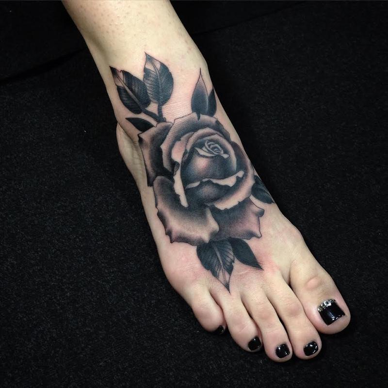 Black and Gray Rose