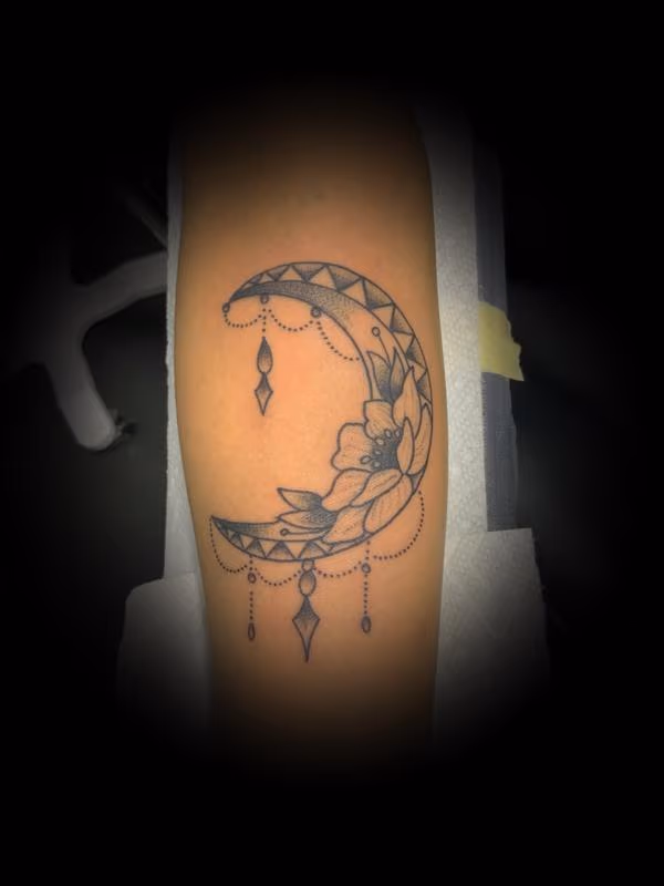 Lotus moon