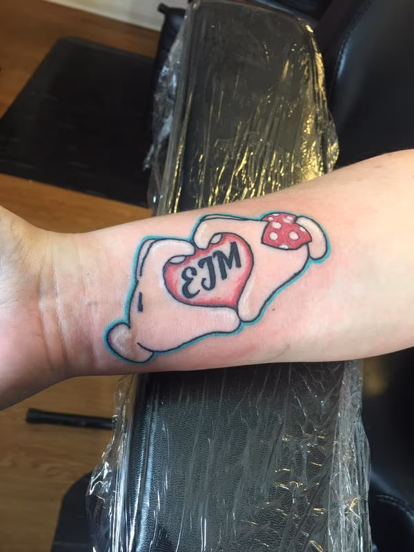 Heart hands