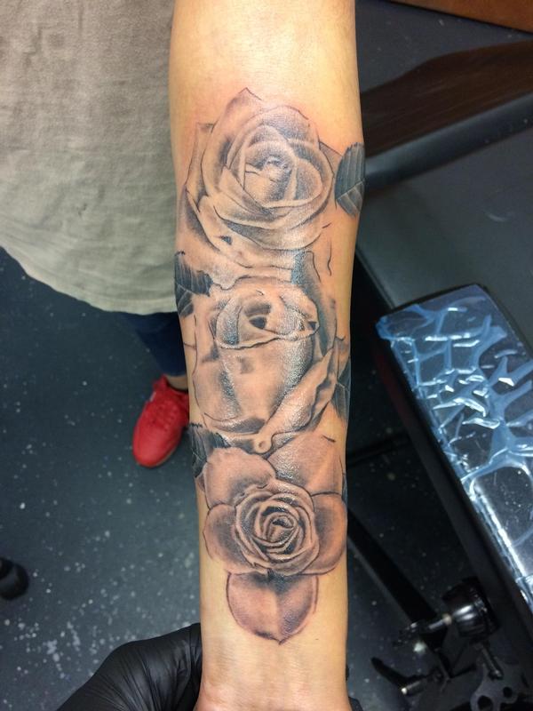 Black and grey roses