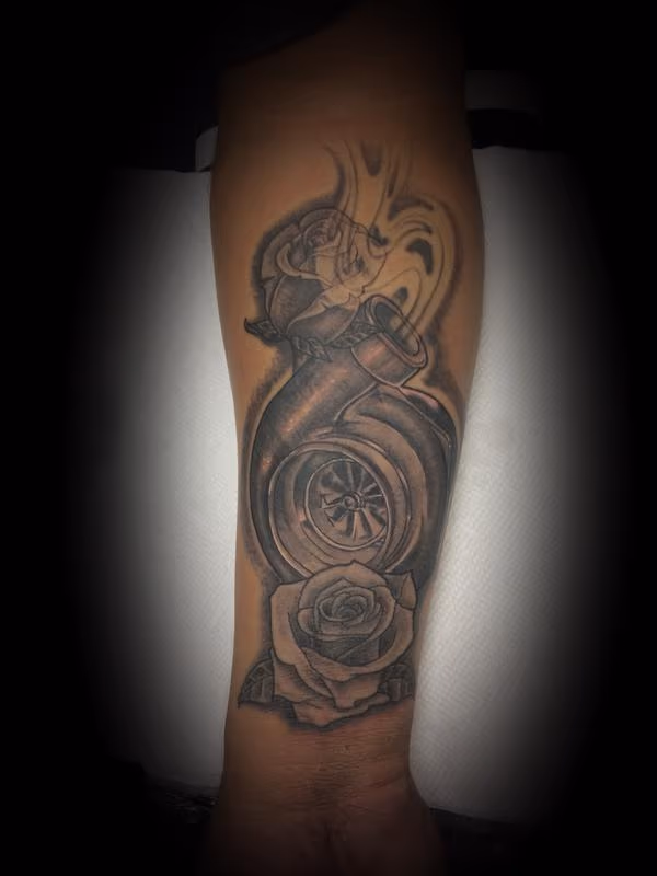 Turbo w/ roses