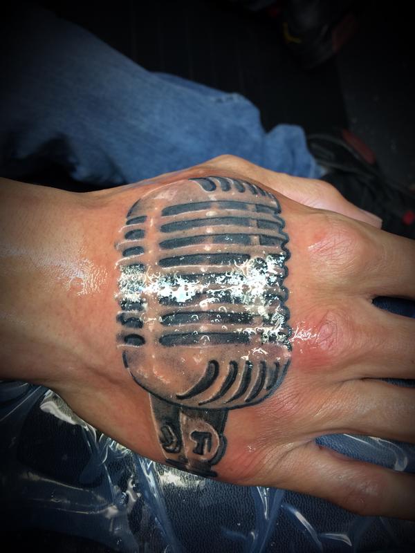 Mic on hand