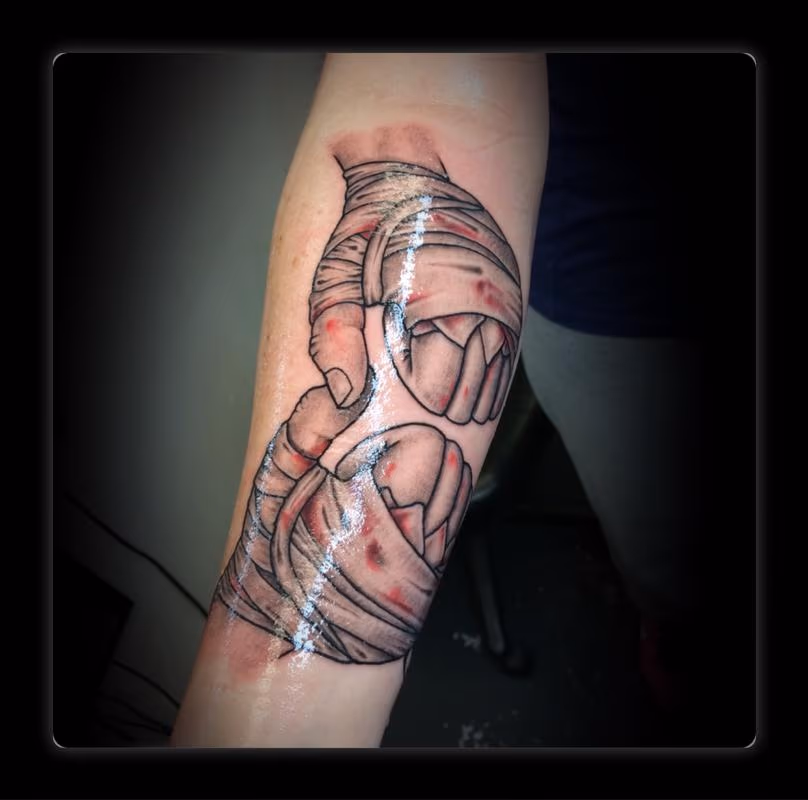Fists black and grey color infused