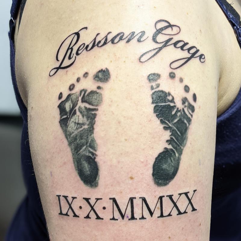Baby foot print and name