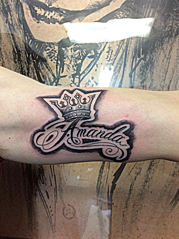 Crown w/ script