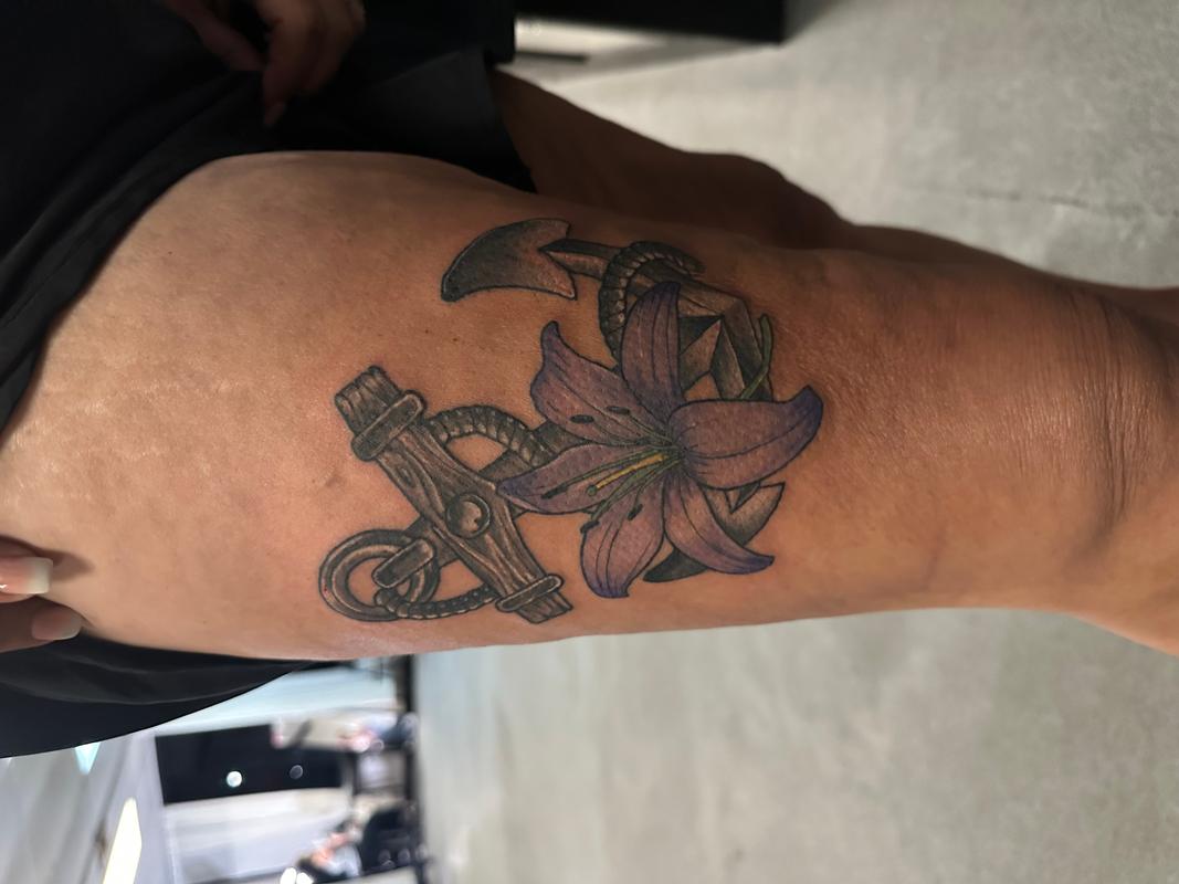 Anchor flower