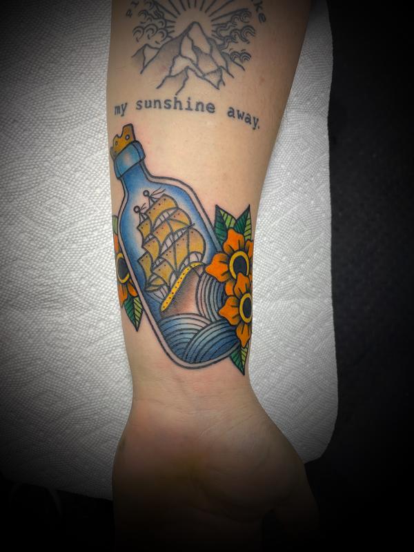 Ship in a bottle