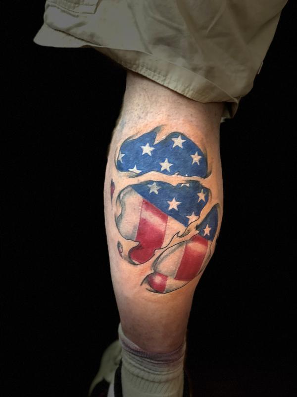 Skin ripped flag