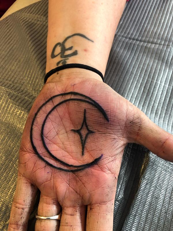 Palm moon