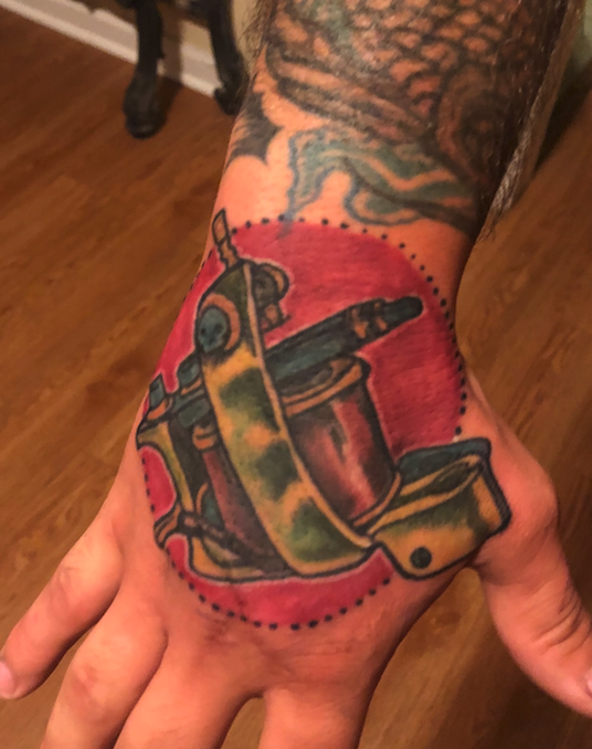 tat hands
