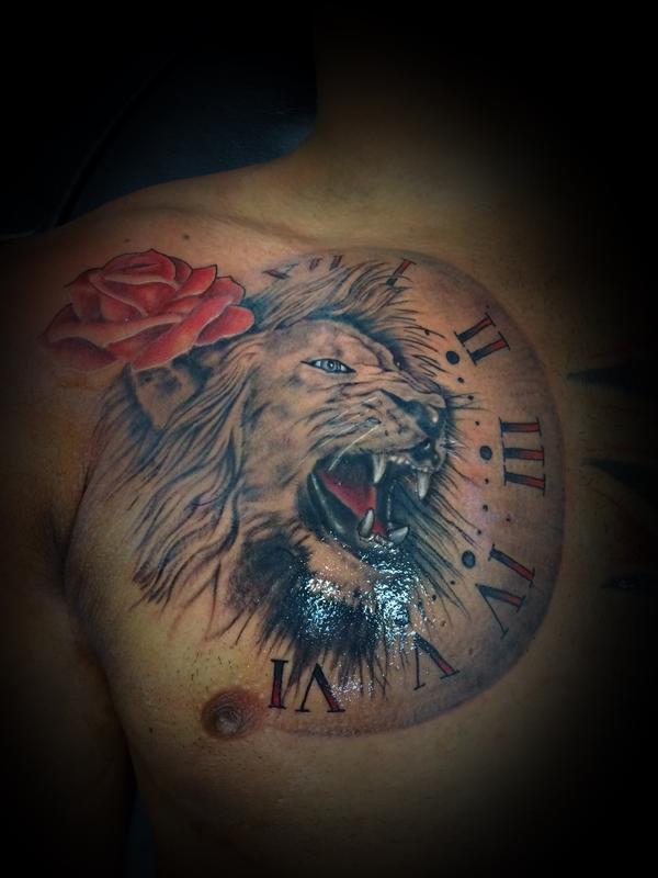 Lion w/ clock and rose