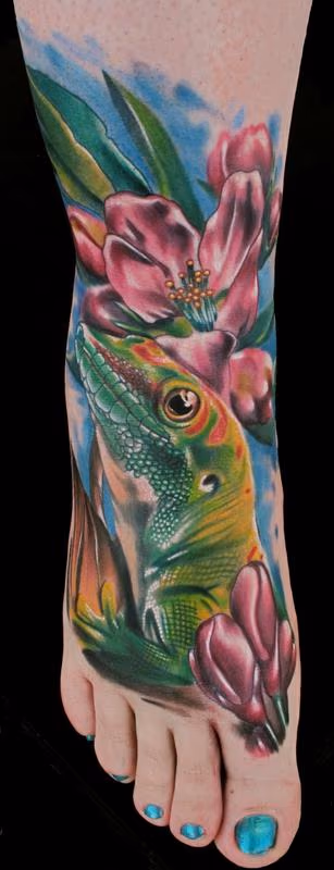 realistic color gecko with flowers tattoo. Brent Olson Art Junkies Tattoo