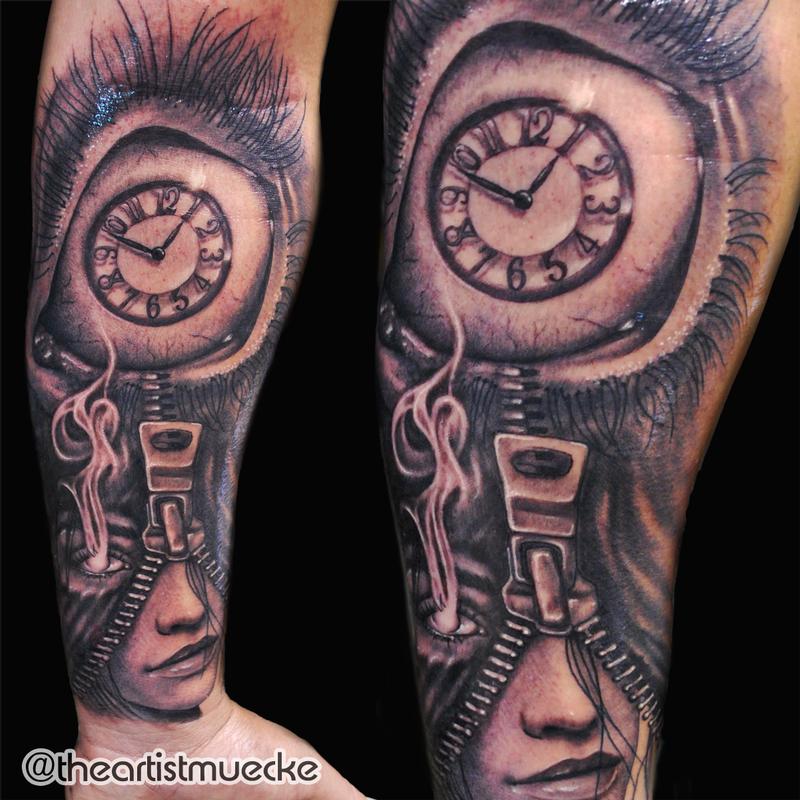 Clock eye tattoo muecke