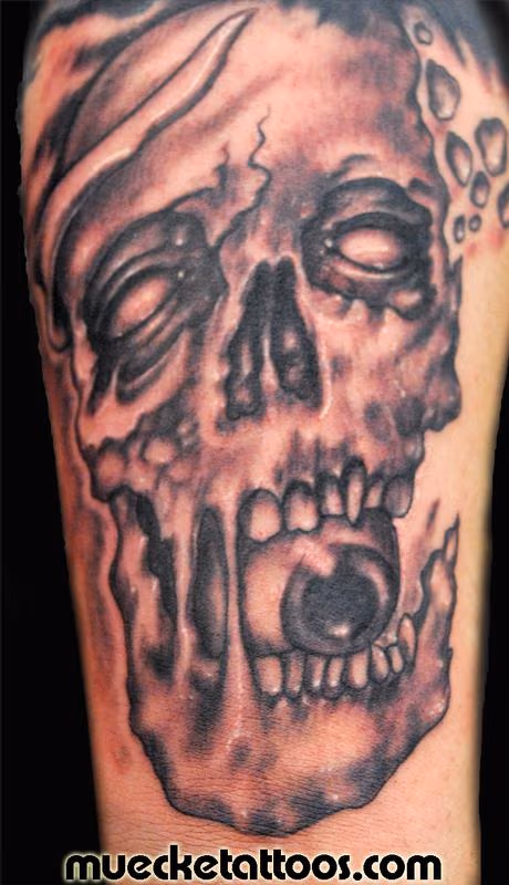 Muecke Skull Tattoo