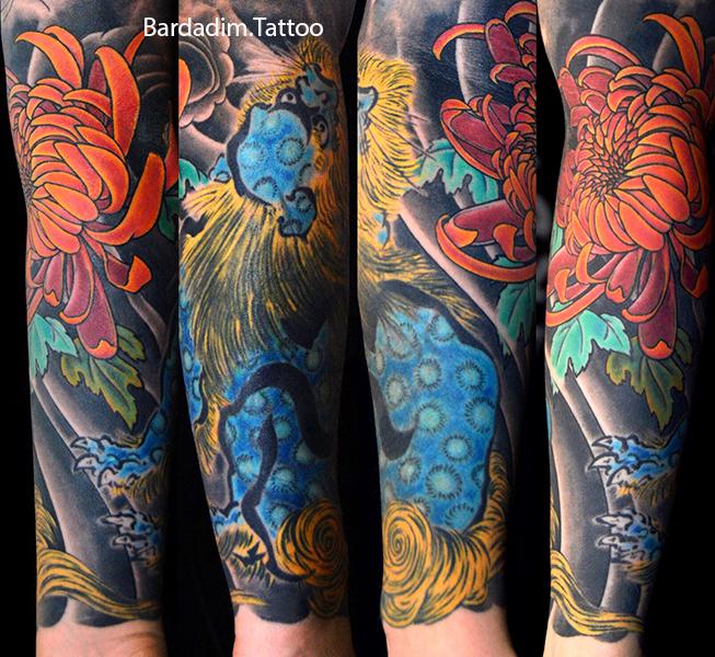 Shi Shi Lion and Chrysanthemum Flower