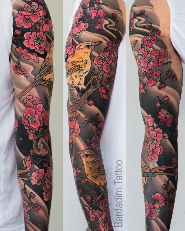 Japanese Bush Warbler and Plum Blossoms Sleeve