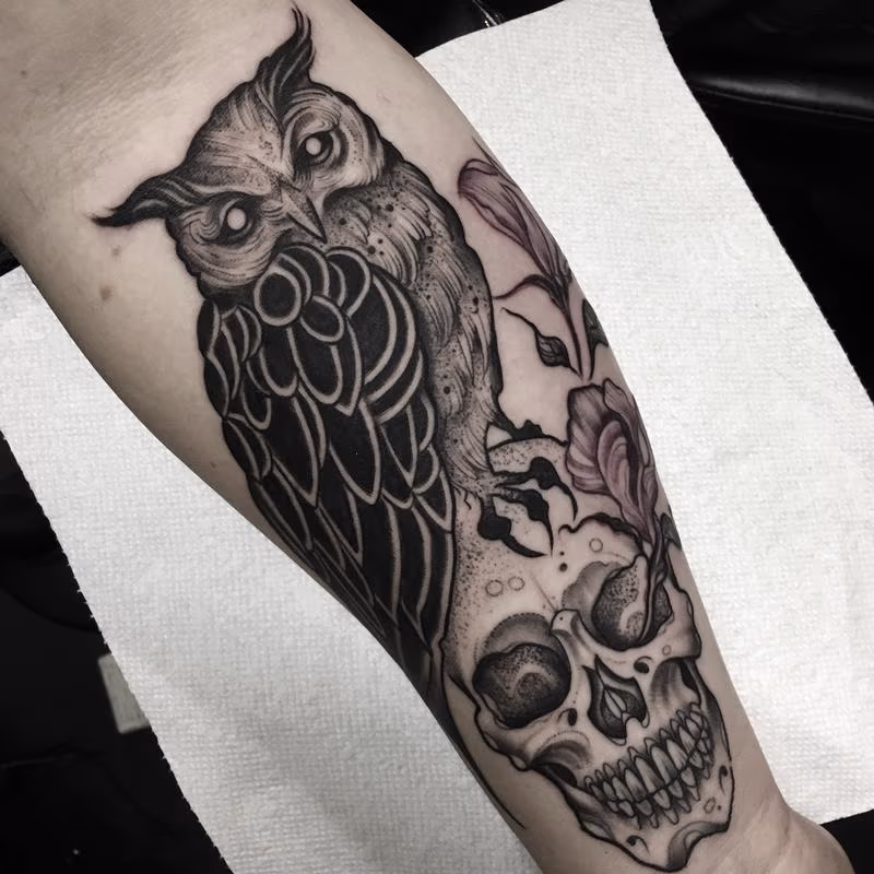 Blackwork Owl and Skull