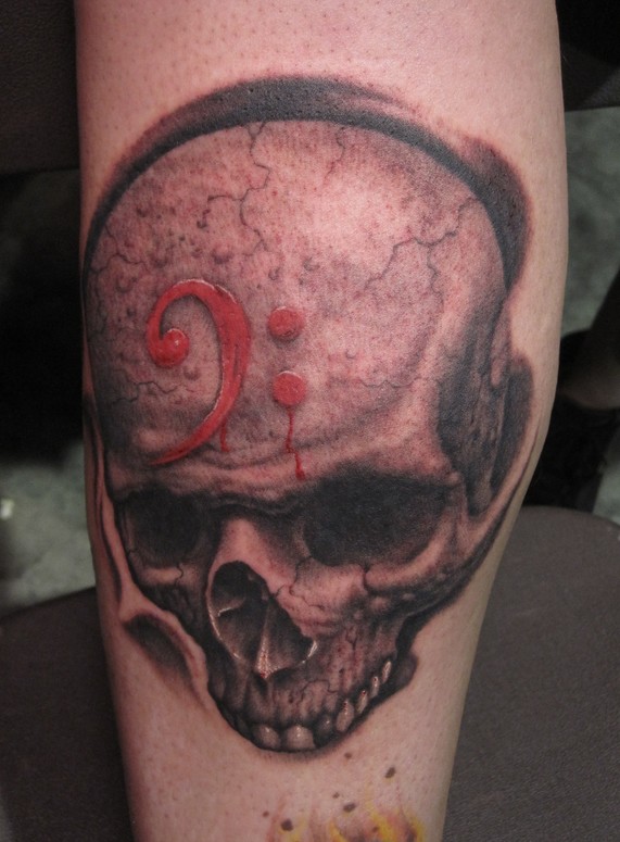 Bass clef-skull
