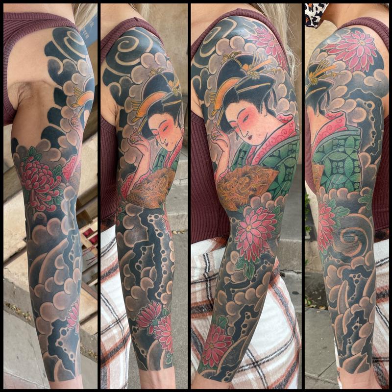 Geisha with Chrysanthemum sleeve