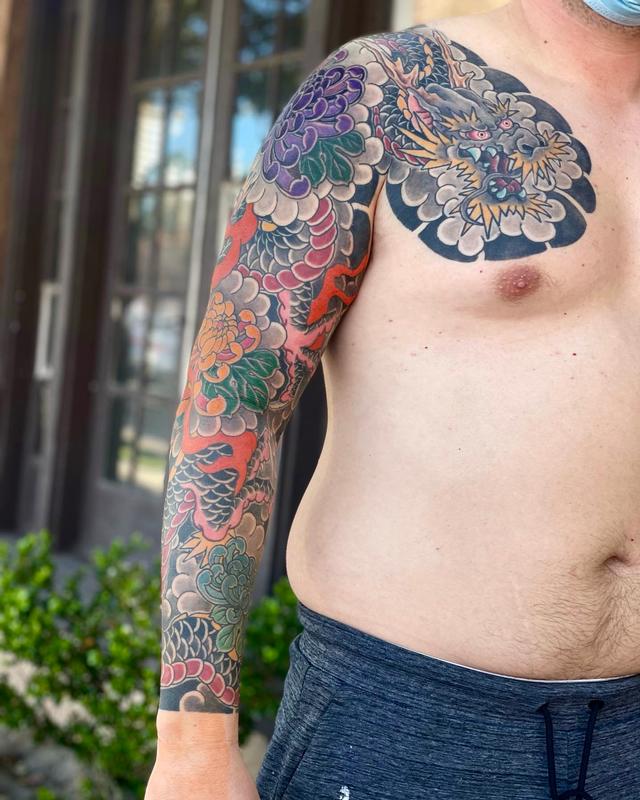 Japanese dragon. And chrysanthemum chest and arm sleeve