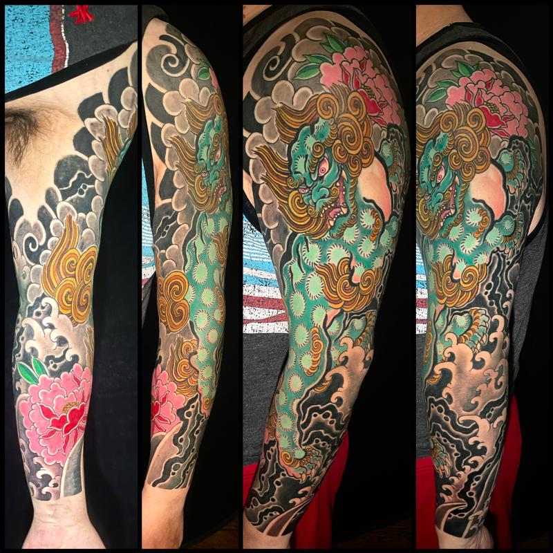 Japanese Foodog and peony sleeve