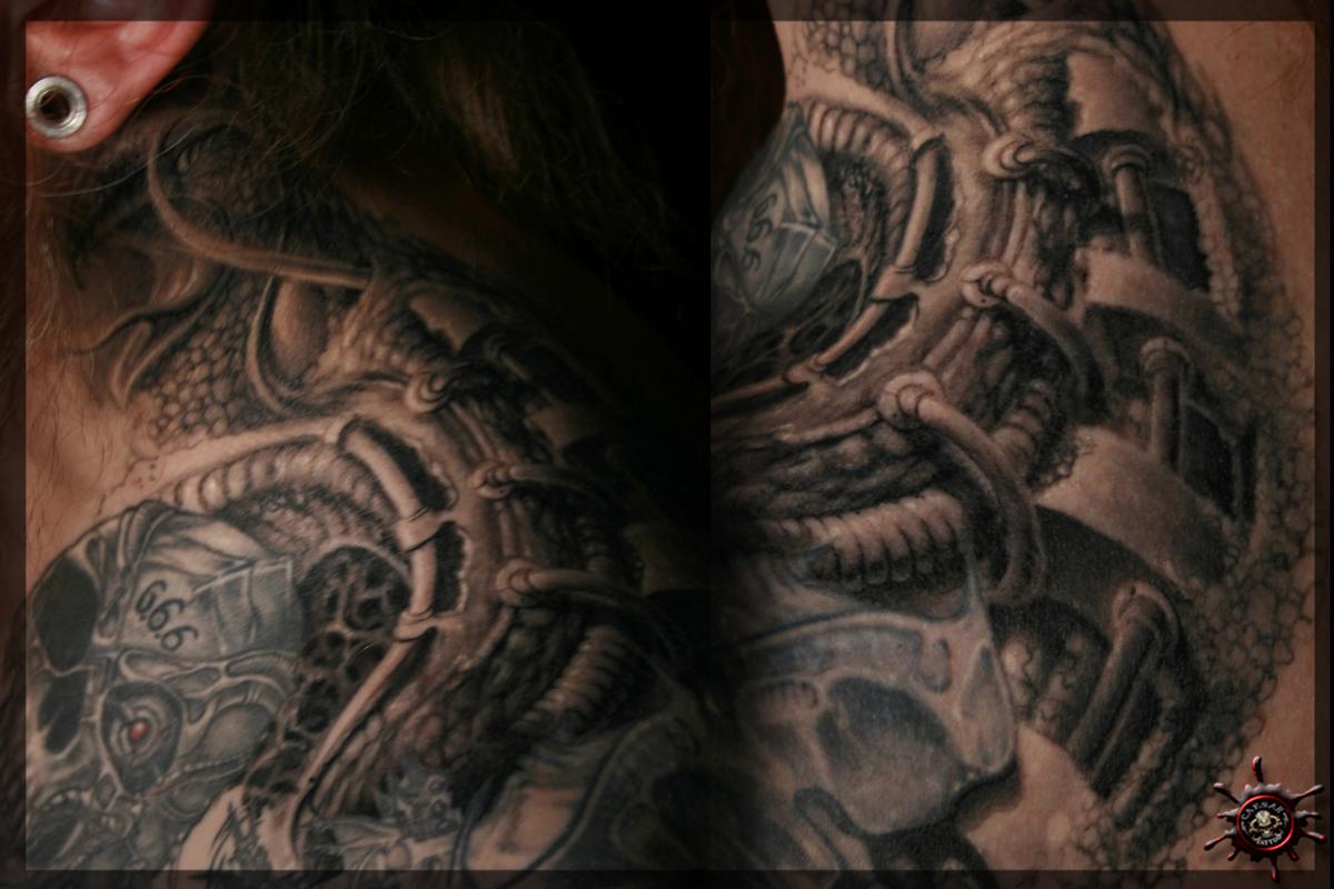 Grzegorz Kogut - The Front Merge and a Close up