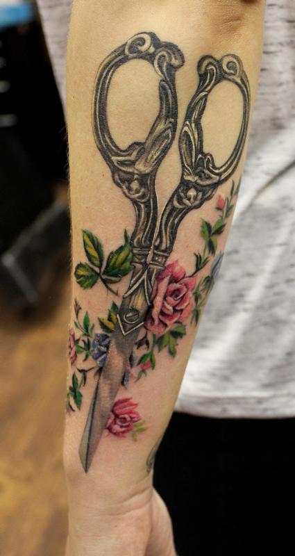 Designer Shear Tattoo Floral Vintage