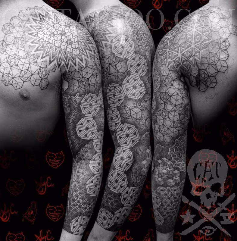 Geometric Sleeve
