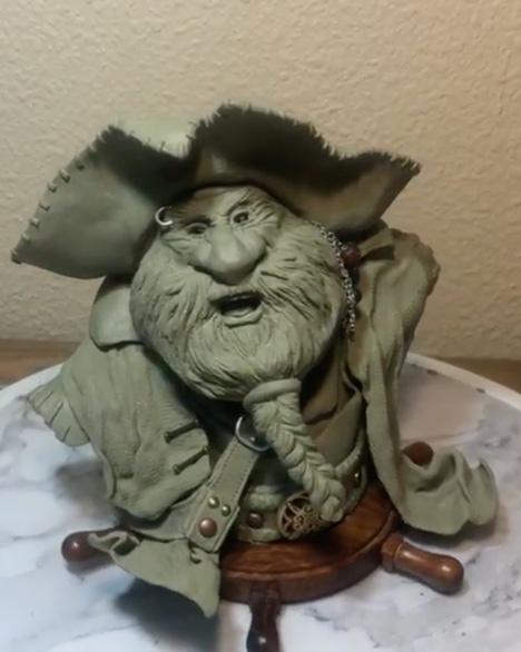 Mad Beard, Pirate sculpture.