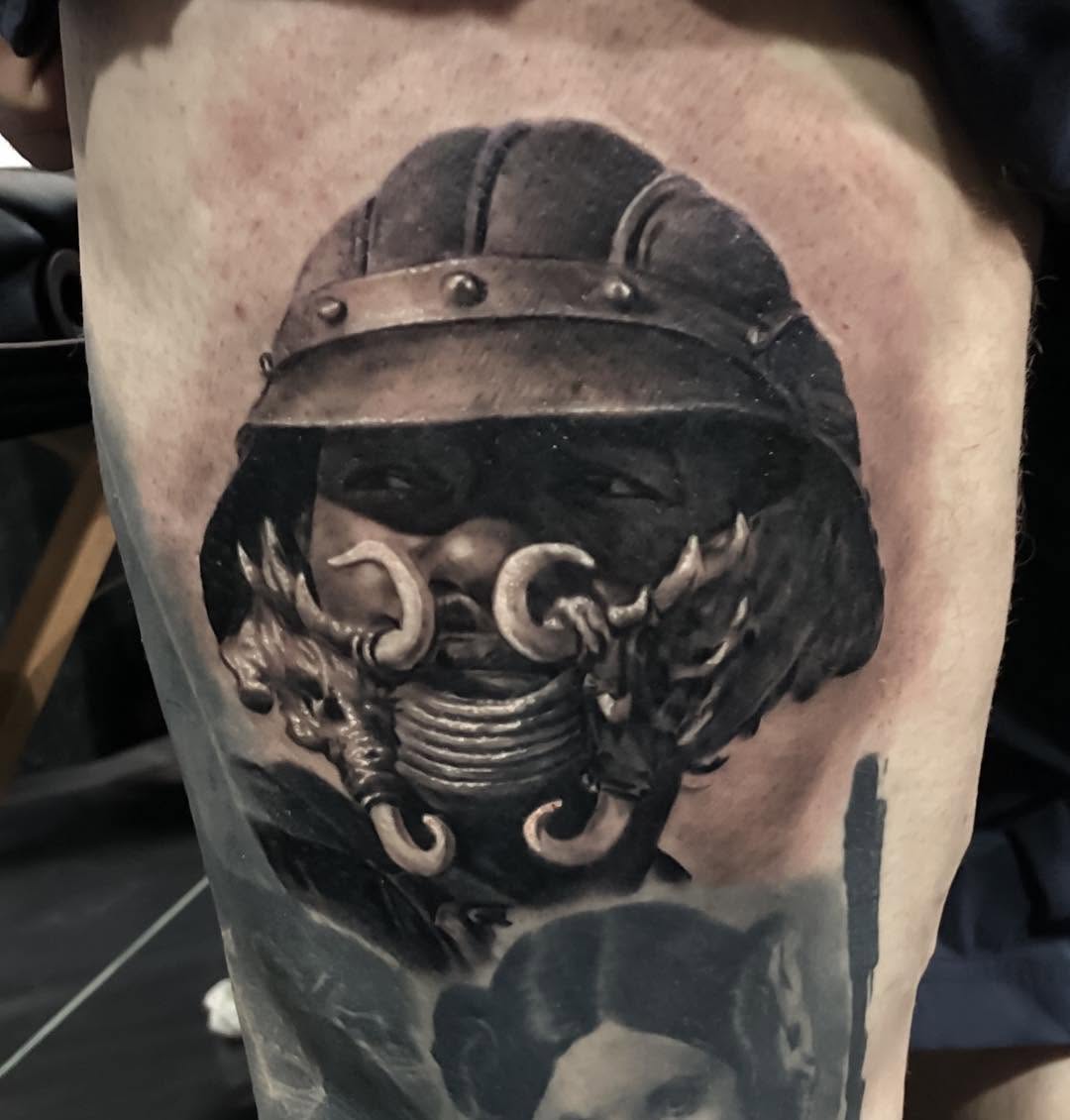 Lando Calrissian skiff guard portrait, leg sleeve