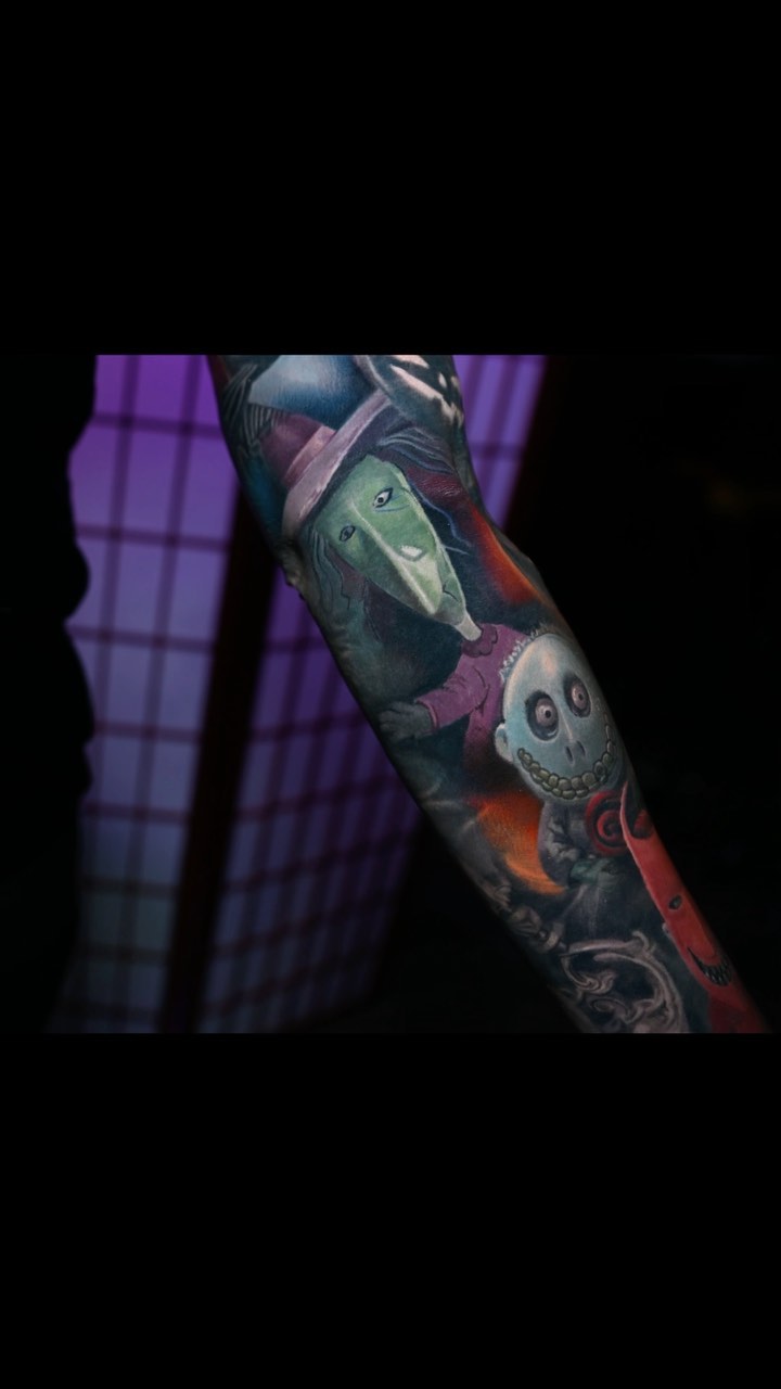 Nightmare Before Christmas color sleeve