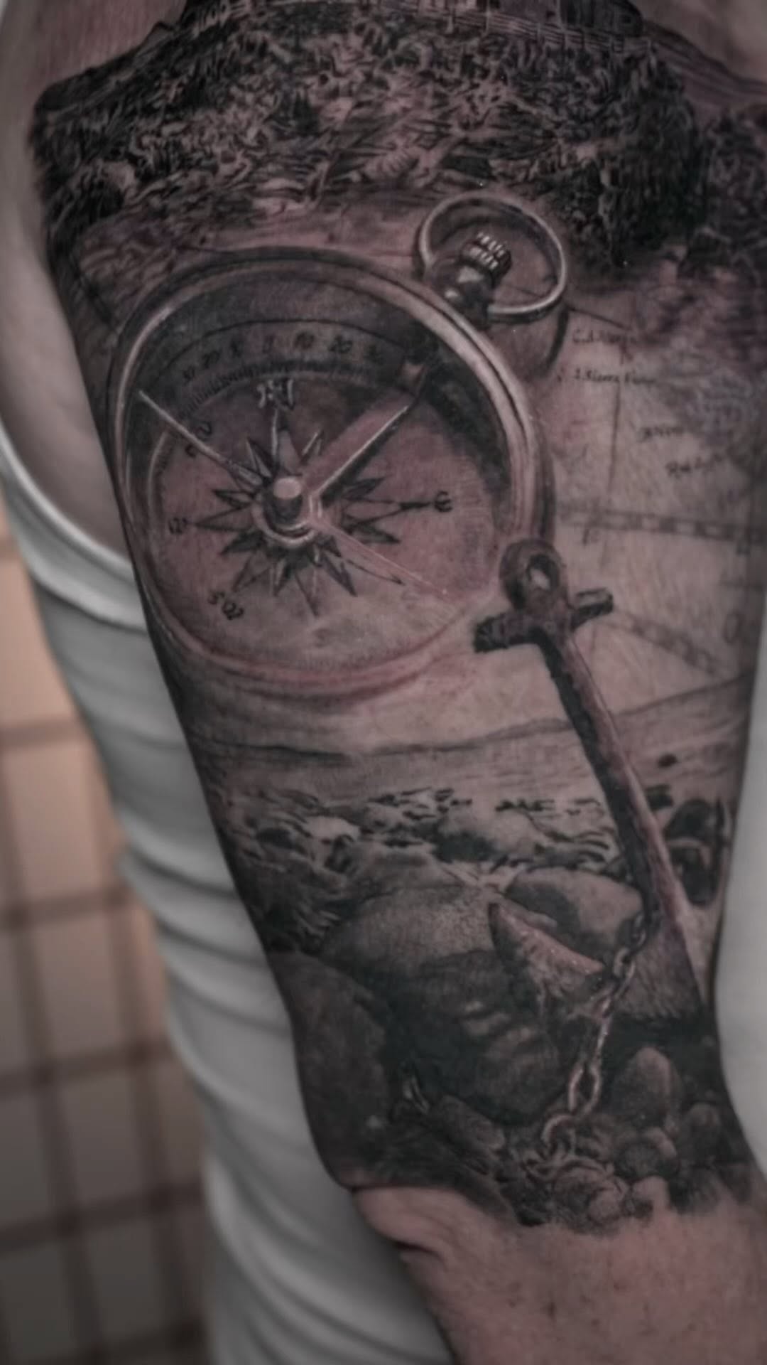 Nautical half sleeve: compass, anchor, lighthouse
