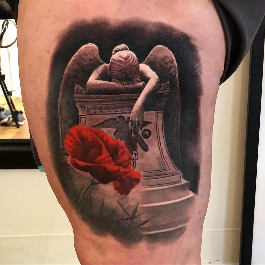 Weeping angel & red poppy memorial, thigh