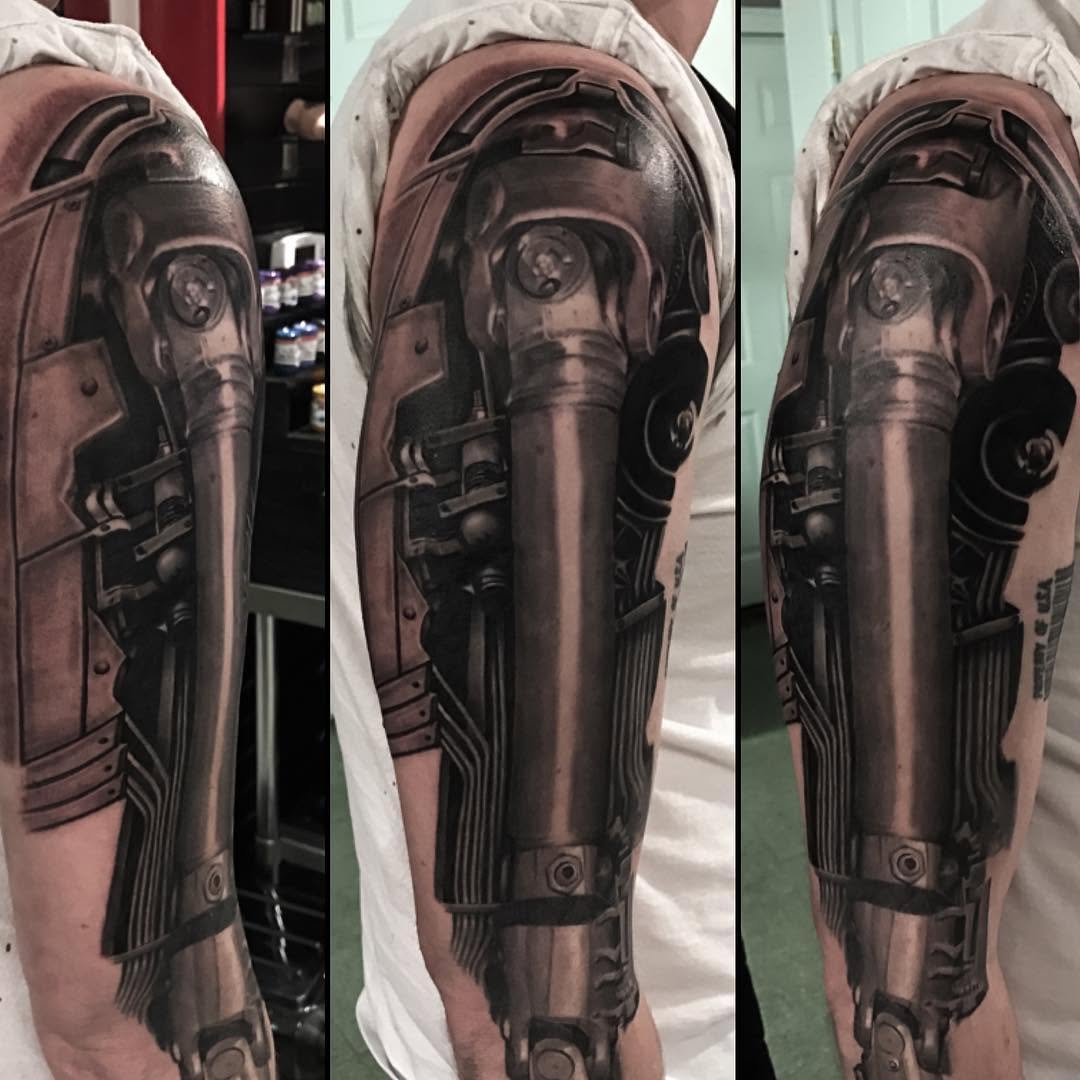 Biomechanical piston sleeve, black-and-grey