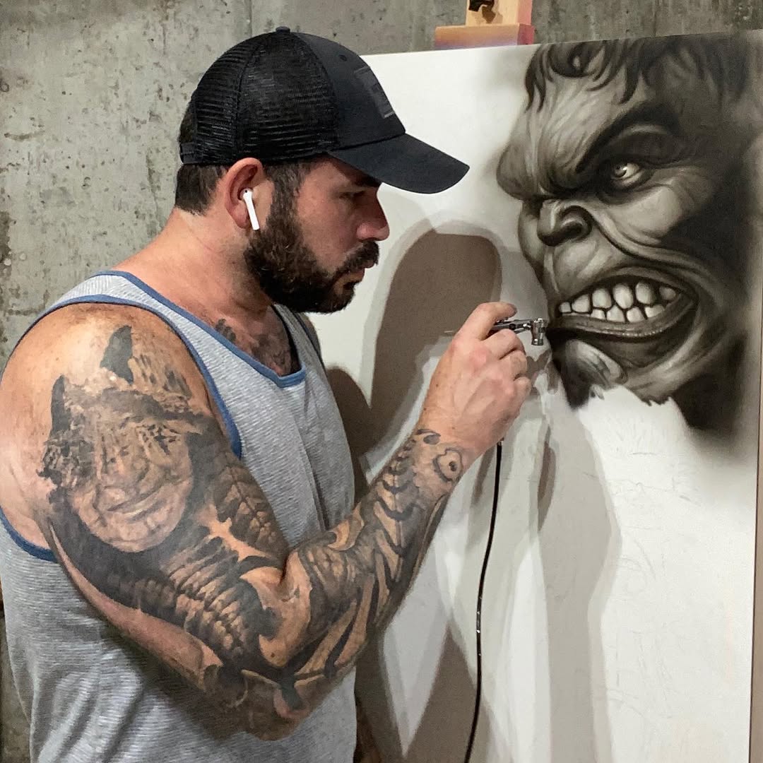 Airbrush Hulk painting in progress, Marvel tribute