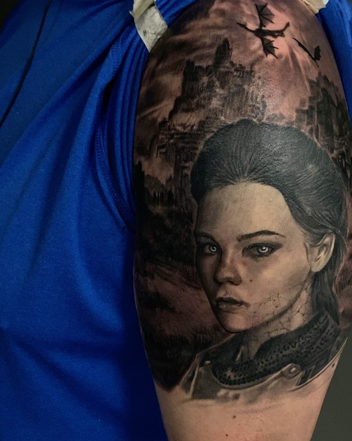 Black-and-grey fantasy portrait sleeve, bicep