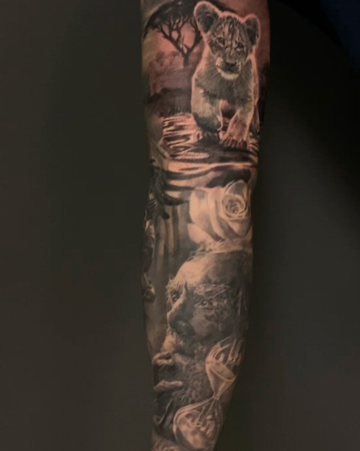 Black-and-grey lion cub & Poseidon sleeve