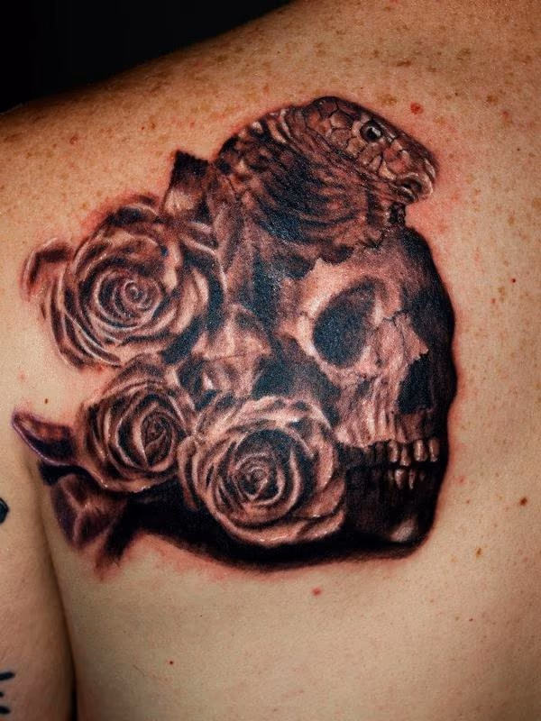 skull roses cobra black and grey tattoo