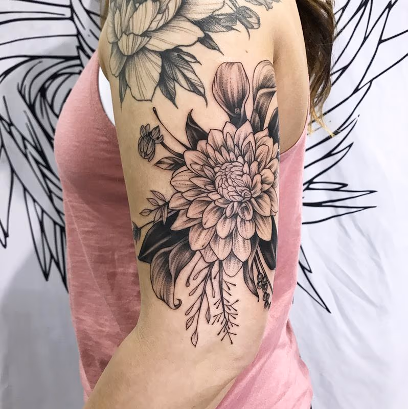 FLORAL ON ARM. INSTAGRAM @MICHAELBALESART