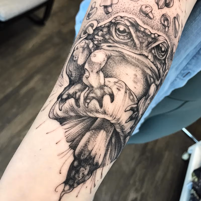 GRUMPY FROG ON FOREARM. INSTAGRAM @MICHAELBALESART