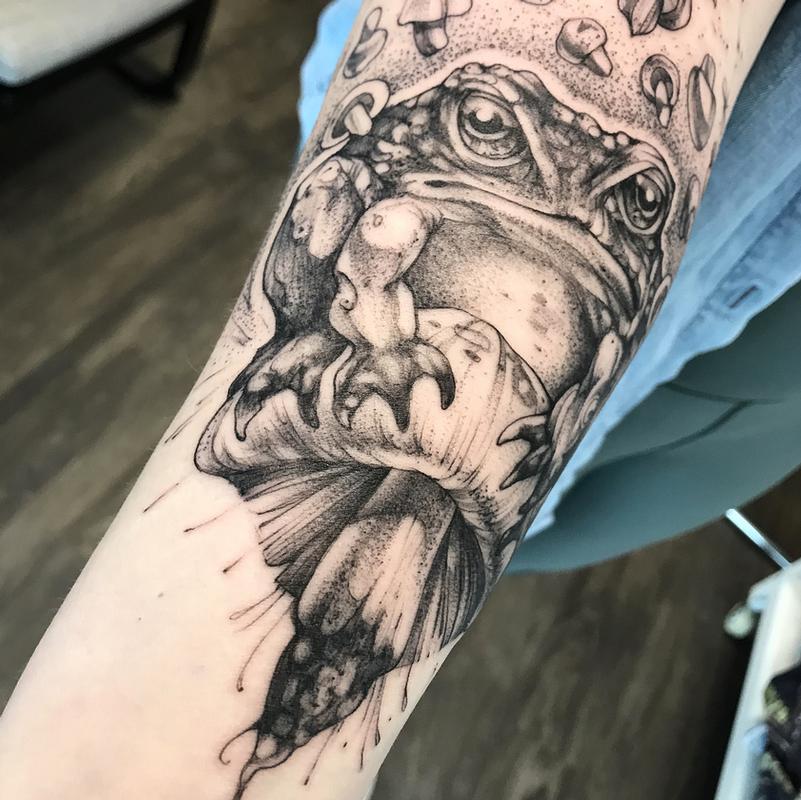 GRUMPY FROG ON FOREARM. INSTAGRAM @MICHAELBALESART