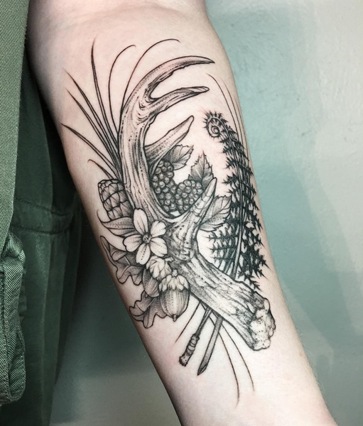 Antler and Floral on Bicep- Instagram @MichaelBalesArt