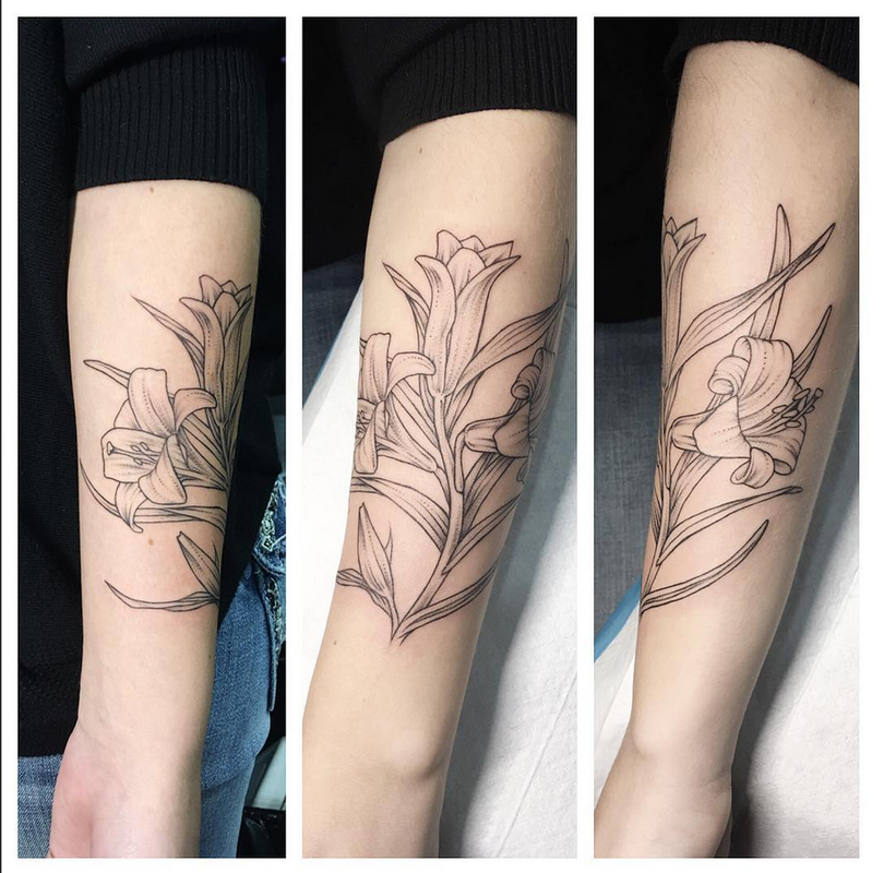 Lillies Wrapping Forearm- Instagram @michaelbalesart