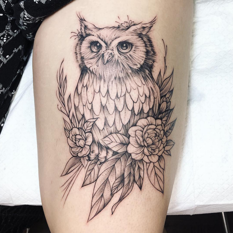 Owl on Thigh- Instagram @michaelbalesart